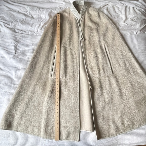 Sills Cream Color Mohair and Leather Reversible Cape with Pockets - Picture 16 of 16